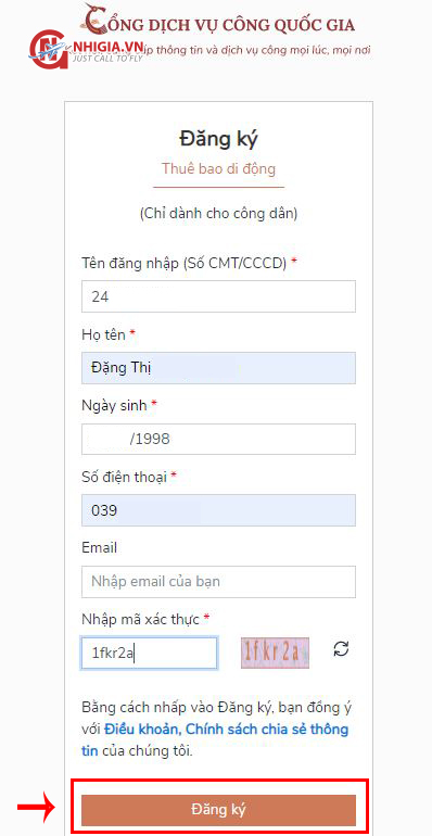 Nhập c&aacute;c th&ocirc;ng tin bắt buộc (*) v&agrave; chọn Đăng k&yacute;