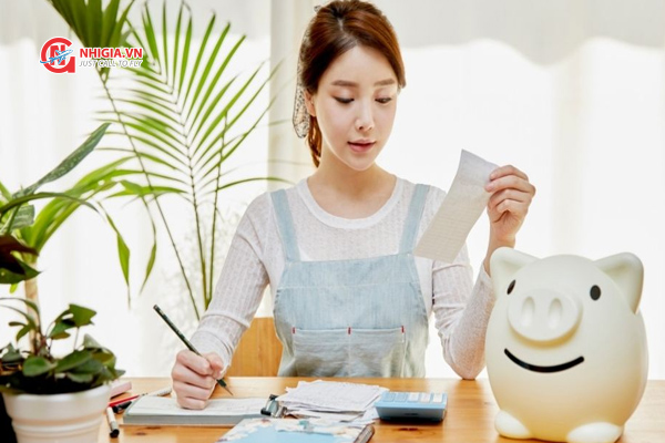 Chi phí sinh hoạt khác