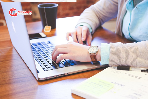 Theo d&otilde;i tiến độ x&eacute;t duyệt hồ sơ xin visa du lịch &Uacute;c v&agrave; nhận kết quả